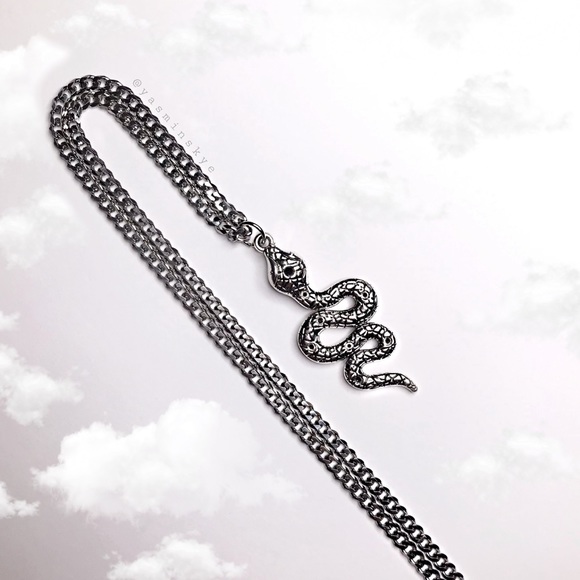 Supreme Jewelry - NEW Snake Necklace ✨🐍